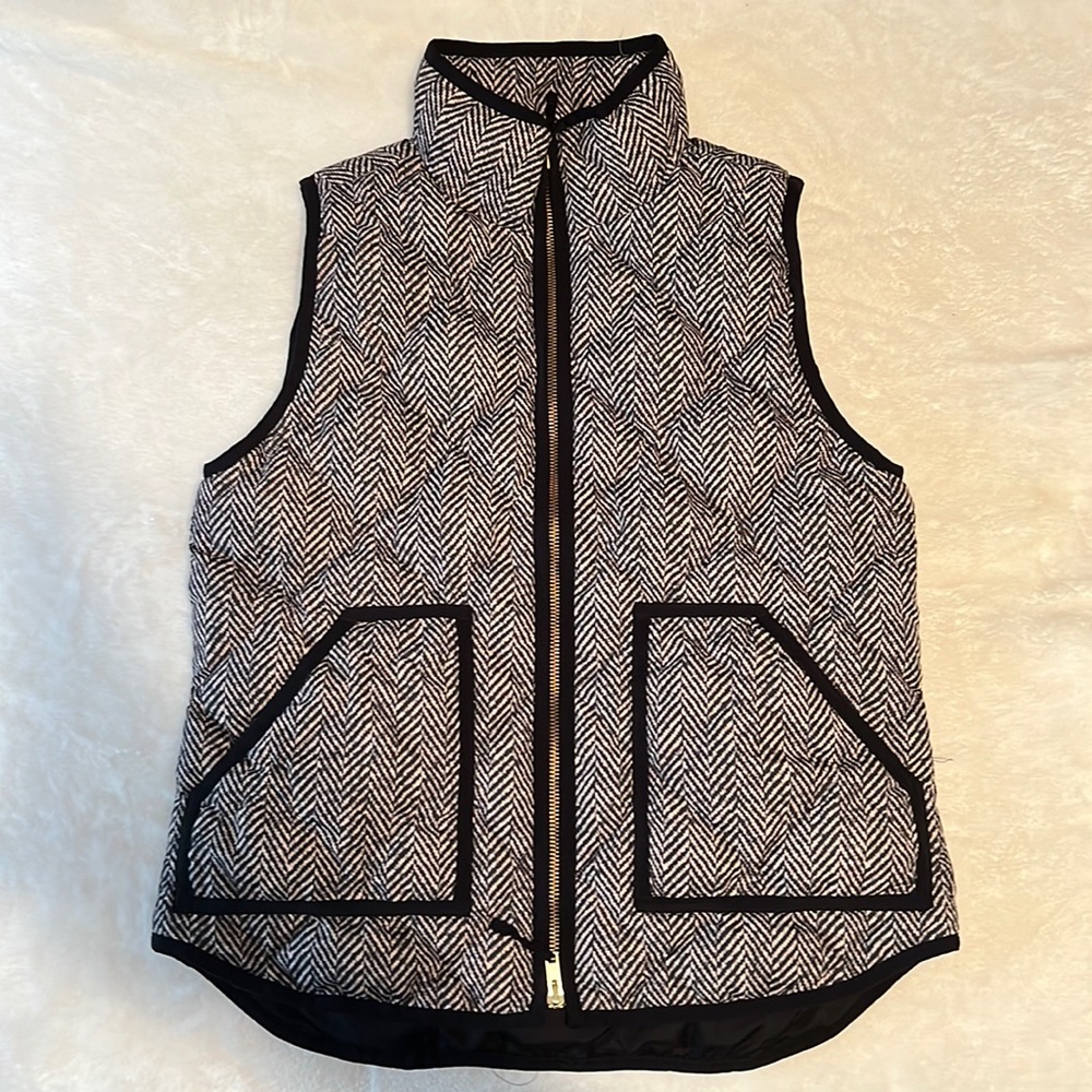 J Crew Tan and Black Quilted Puffer Vest S